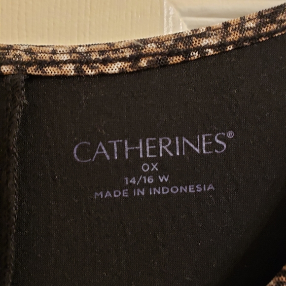 Top - Picture 2 of 3